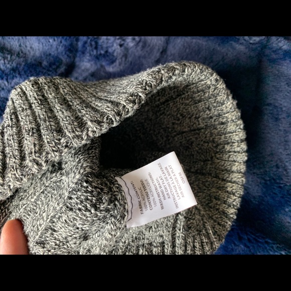 Yea nice beanie - Picture 2 of 2